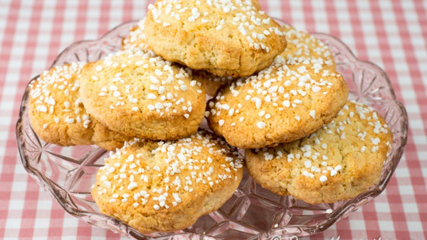 Mandelkubb - Almond Mini Cakes